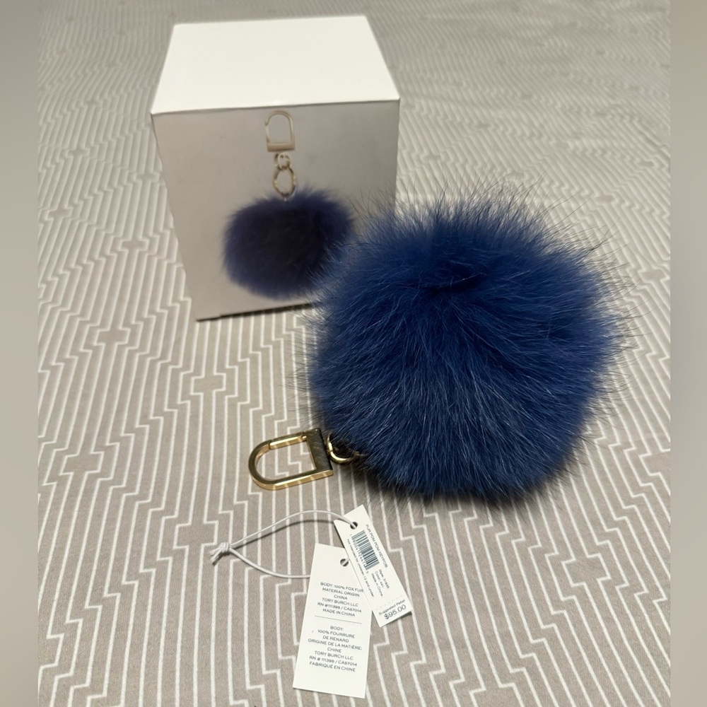 TORY BURCH - FUR POM POM KEYFOB